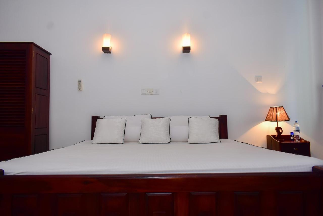 Minuri Villa Hikkaduwa Luaran gambar